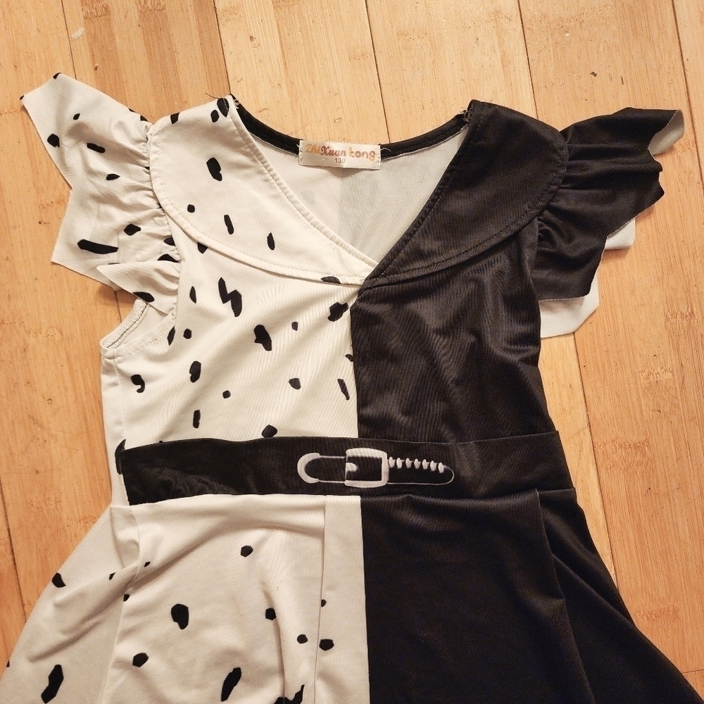 Cruella DeVil Hi-Low Dress Halloween Costume Cosplay Black White Girl's 6-7 EUC - Picture 4 of 15